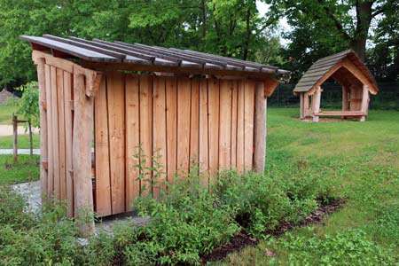 Spielehaus Holzfassade