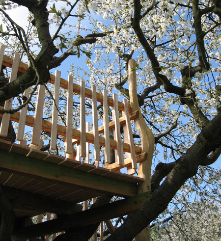 Das Geländer der Aussichtsplatform