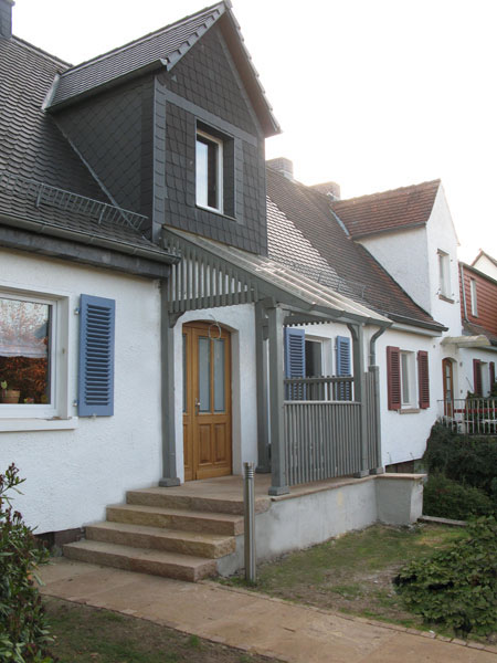 Balkonvorbau aus Lärchenholz